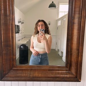 Meet your Posher, Ava